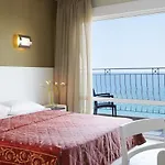 Ξενοδοχείο Alkyonis 3*