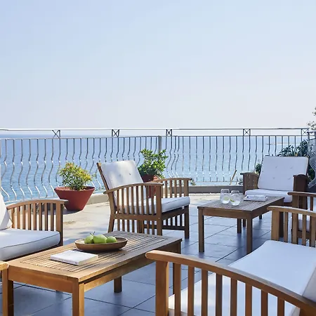 Otel Alkyonis